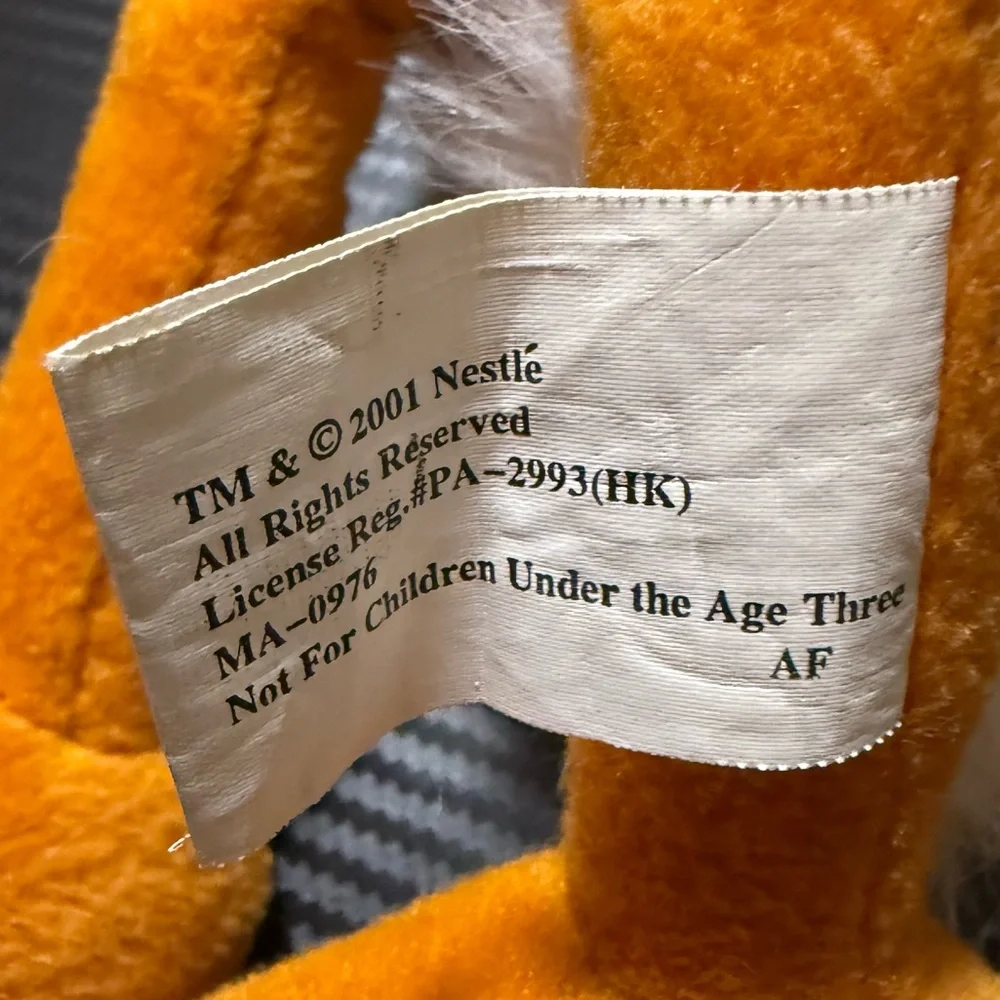 🐰 Vintage 2001 Nestlé Nesquik Bunny Plush – “N” Shirt – Toy Network Plush - Picture 11 of 12